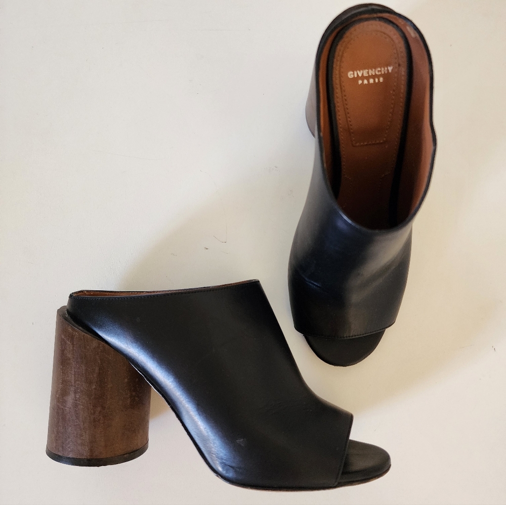 Givenchy Ramnia Black Leather Brown Wooden Mules-Size 37(7)